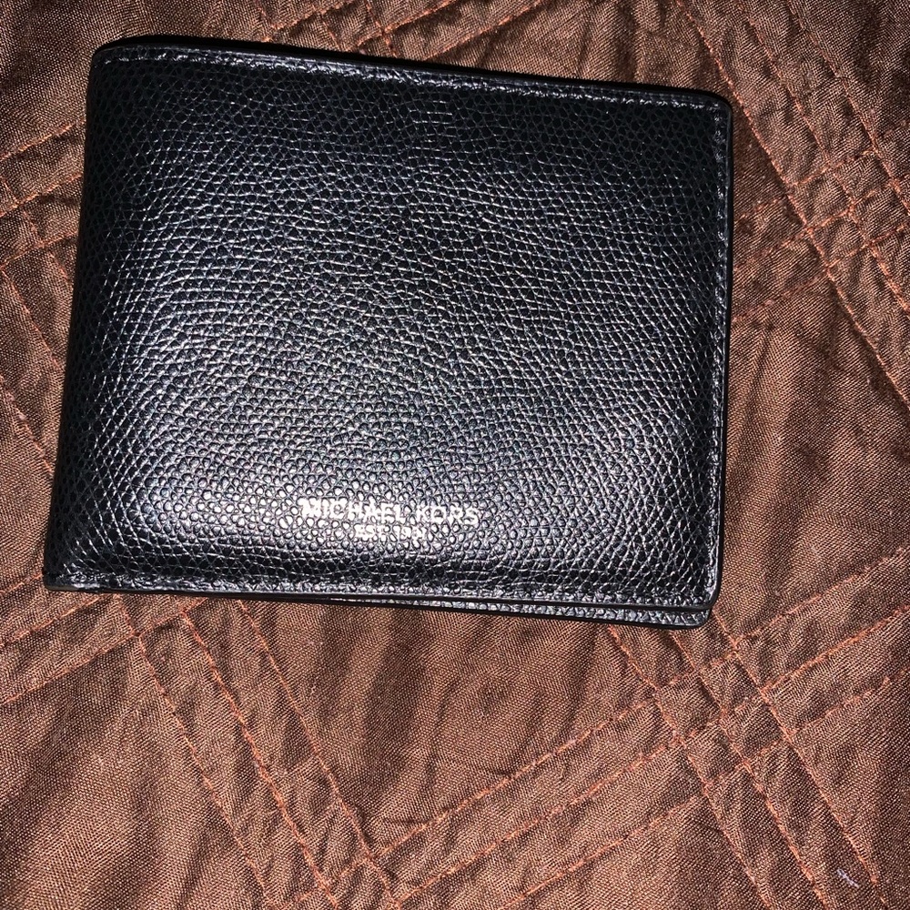 Michael Kors men’s black leather wallet